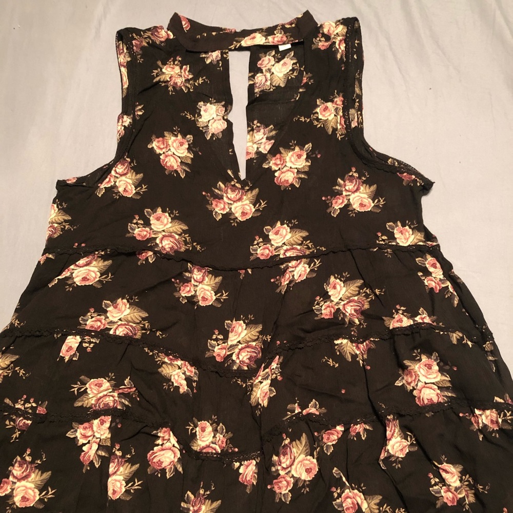 American eagle tank top - rose pattern